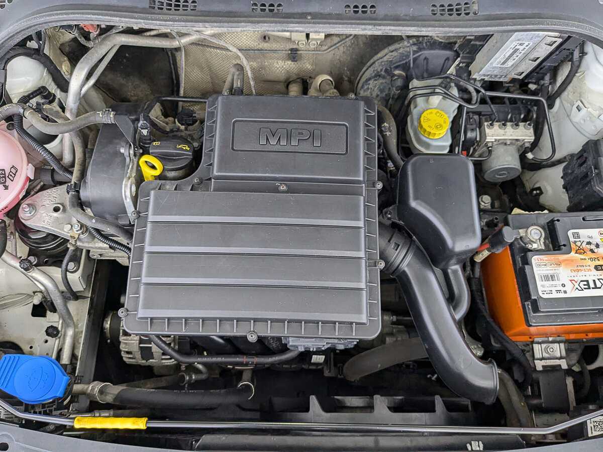 Купить Skoda Rapid с пробегом. Фото: #8