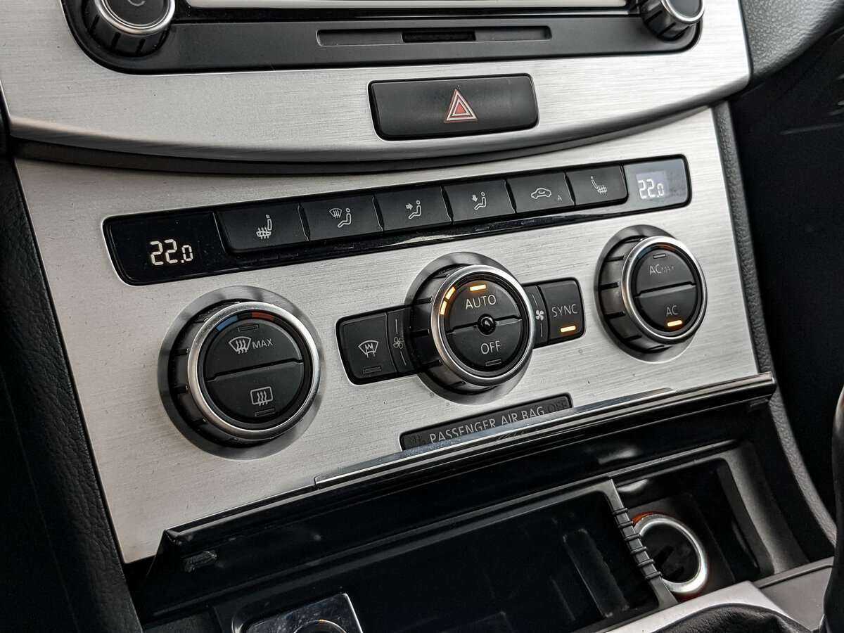 Купить Volkswagen Passat CC с пробегом. Фото: #16