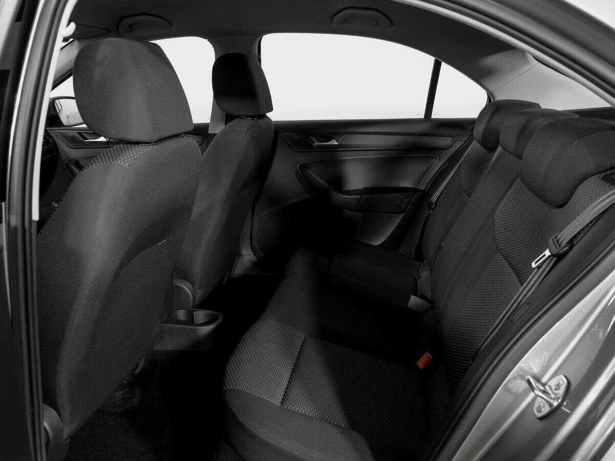 Купить Volkswagen Polo с пробегом. Фото: #9