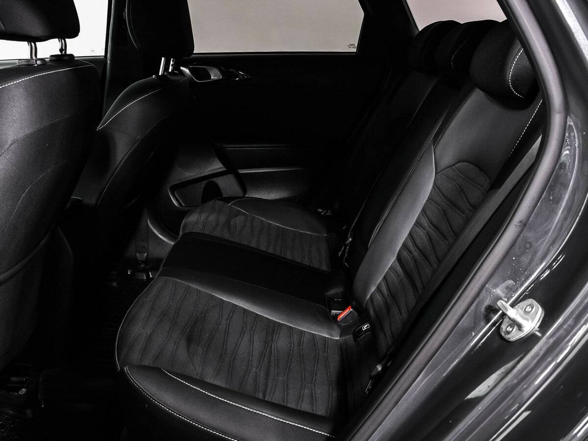 Купить Kia Ceed с пробегом. Фото: #12