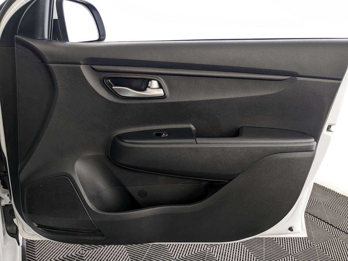 Купить Kia Rio с пробегом. Фото: #21