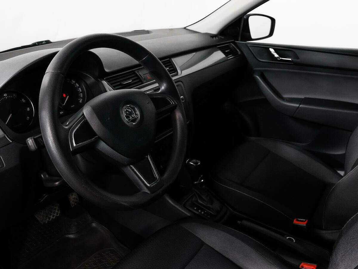 Купить Skoda Rapid с пробегом. Фото: #6
