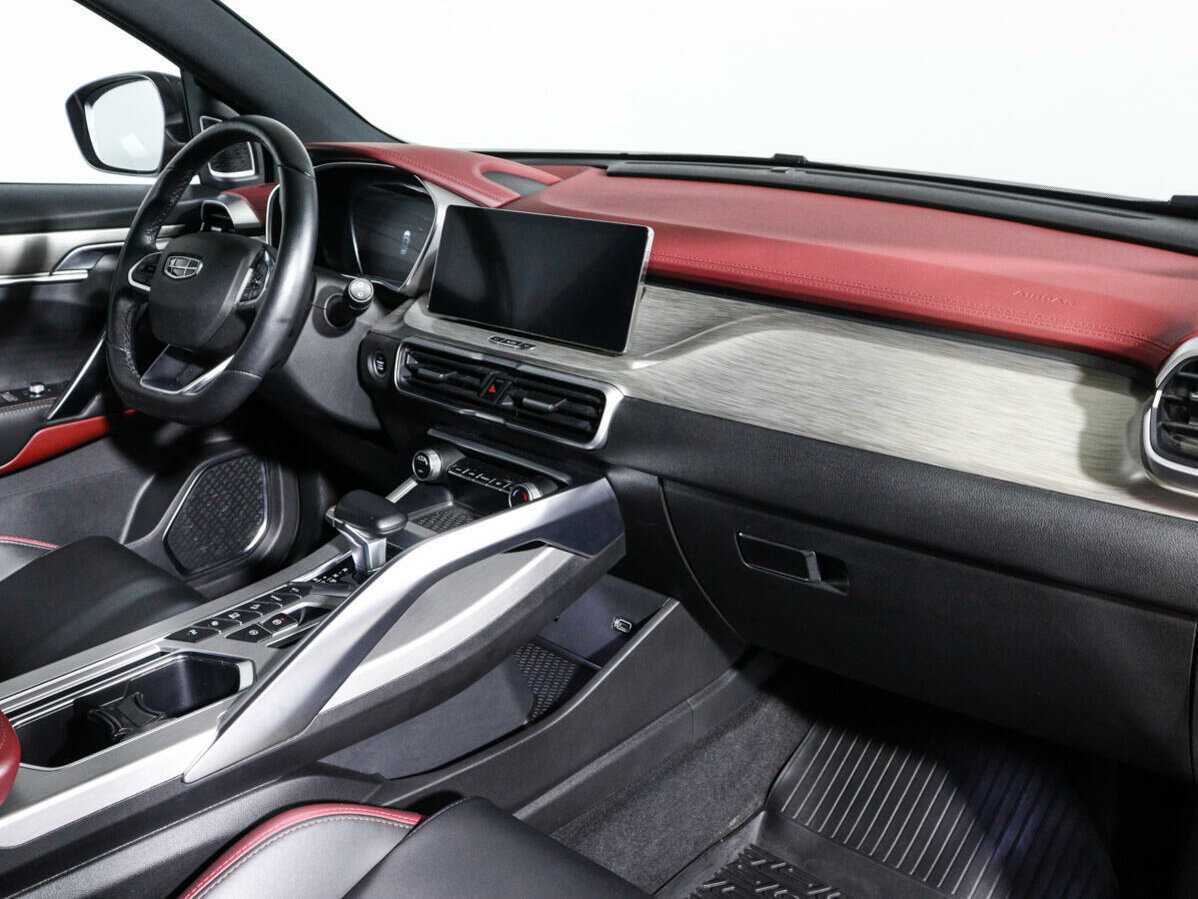 Купить Geely Coolray с пробегом. Фото: #8