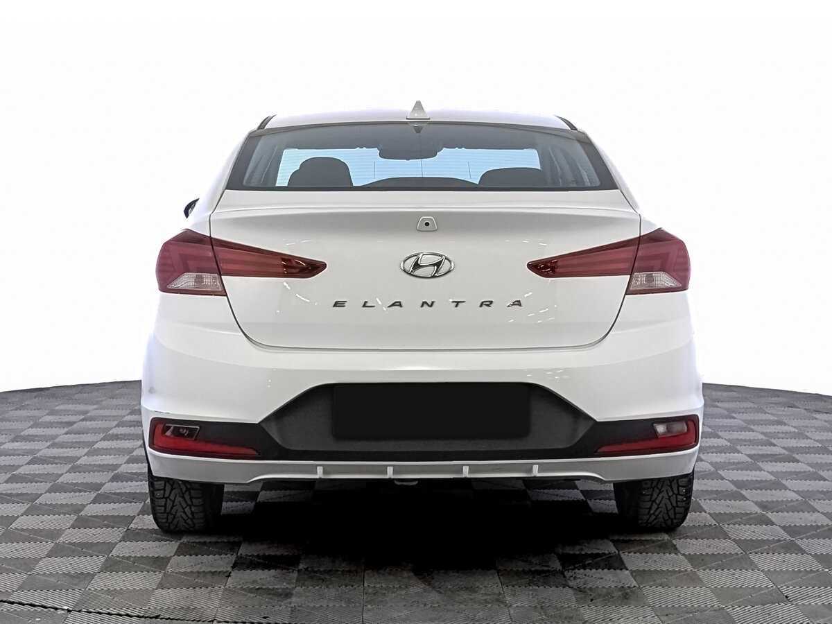 Купить Hyundai Elantra с пробегом. Фото: #5