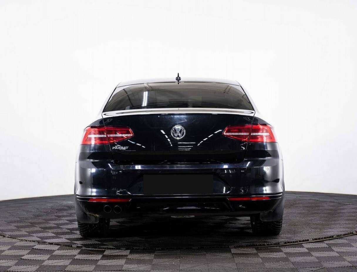 Купить Volkswagen Passat с пробегом. Фото: #4