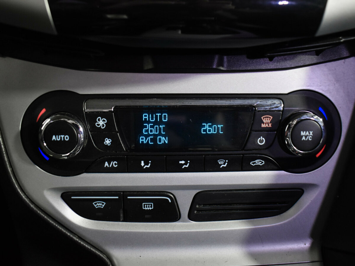 Купить Ford Focus с пробегом. Фото: #13