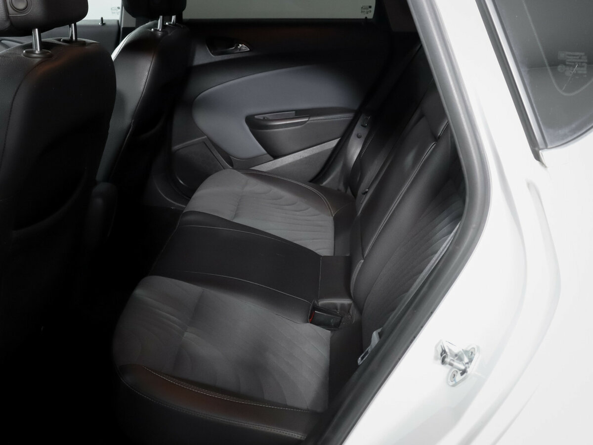 Купить Opel Astra с пробегом. Фото: #7