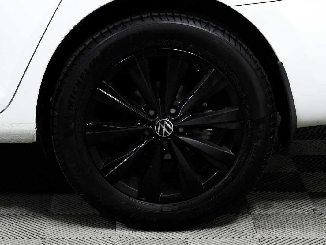 Купить Volkswagen Polo с пробегом. Фото: #13