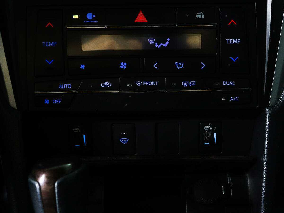 Купить Toyota Camry с пробегом. Фото: #13