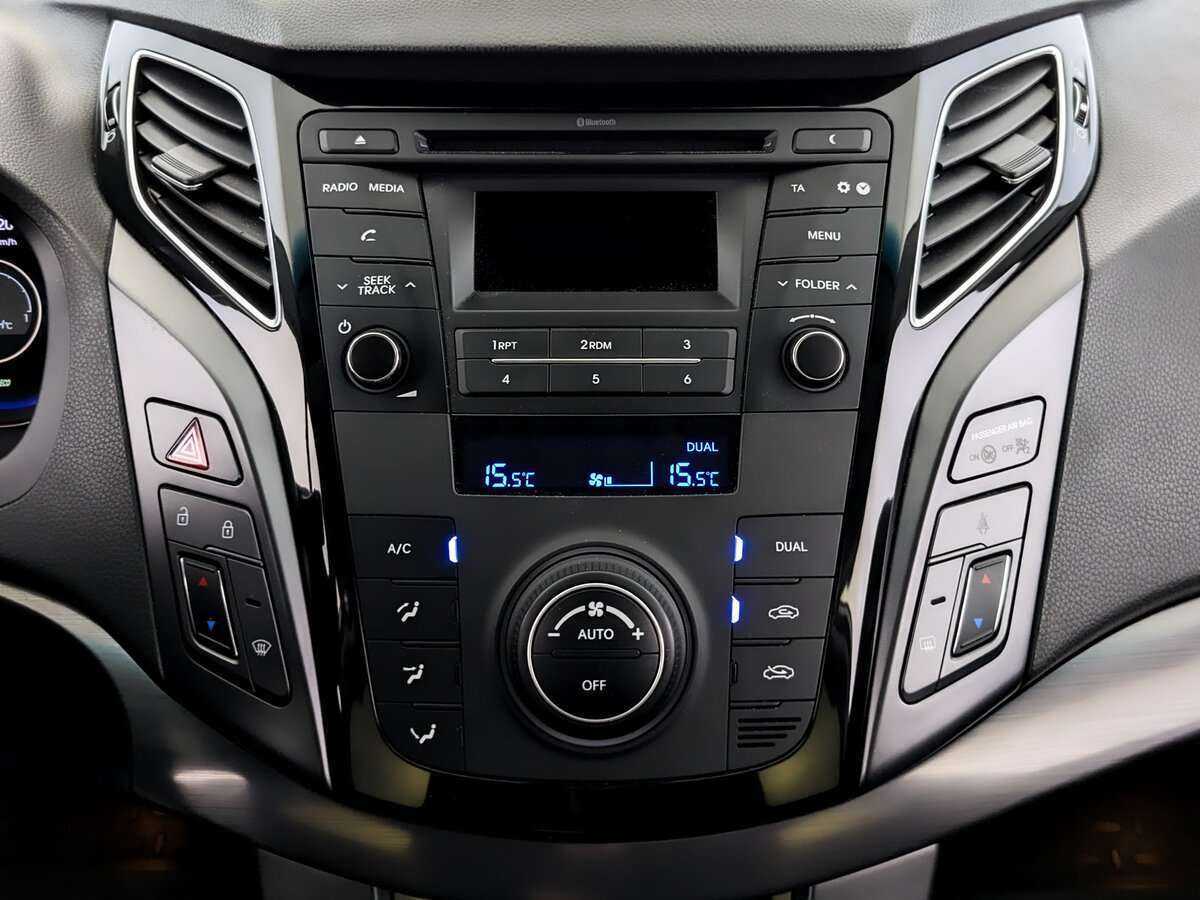 Купить Hyundai i40 с пробегом. Фото: #12