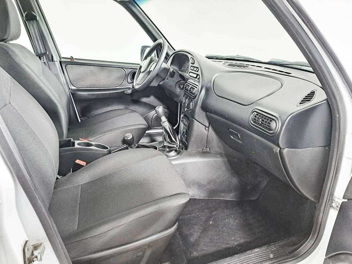 Купить Lada (ВАЗ) Niva с пробегом. Фото: #8