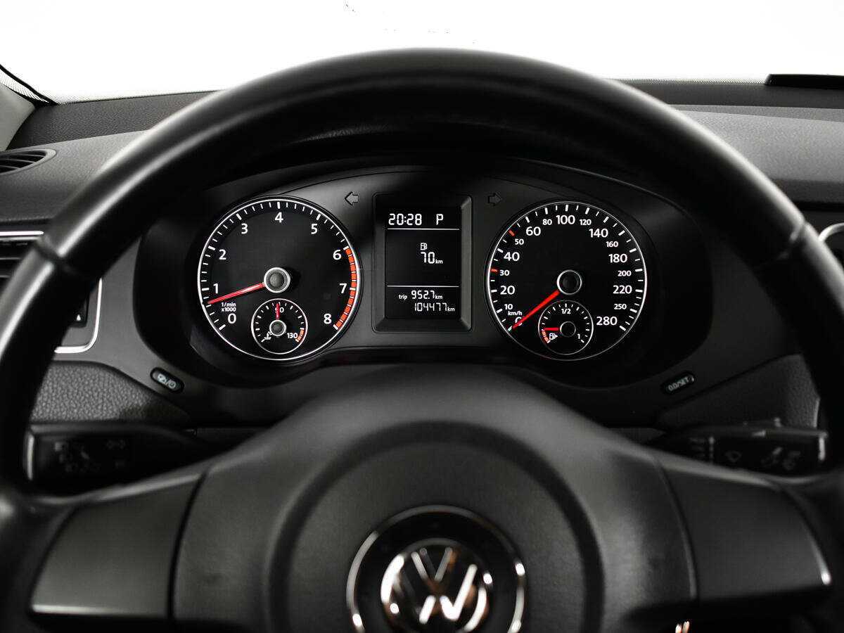 Купить Volkswagen Jetta с пробегом. Фото: #10