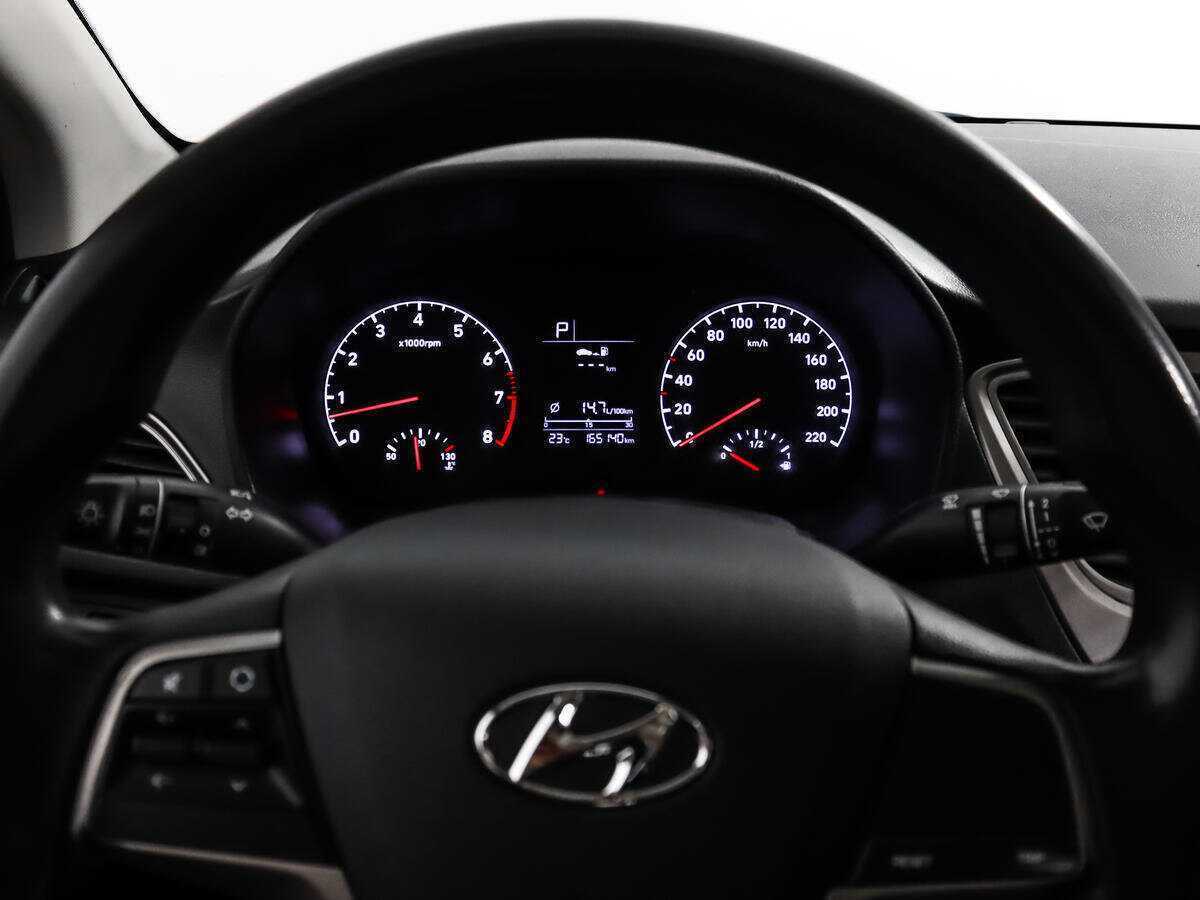 Купить Hyundai Solaris с пробегом. Фото: #14