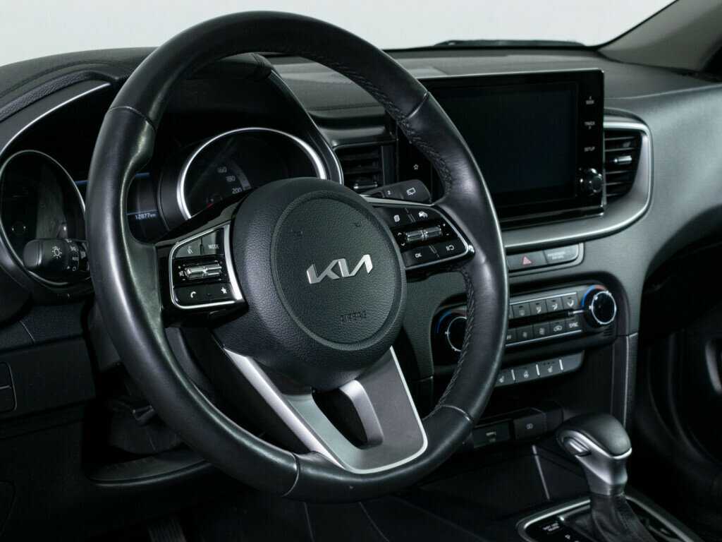 Купить Kia Ceed с пробегом. Фото: #11