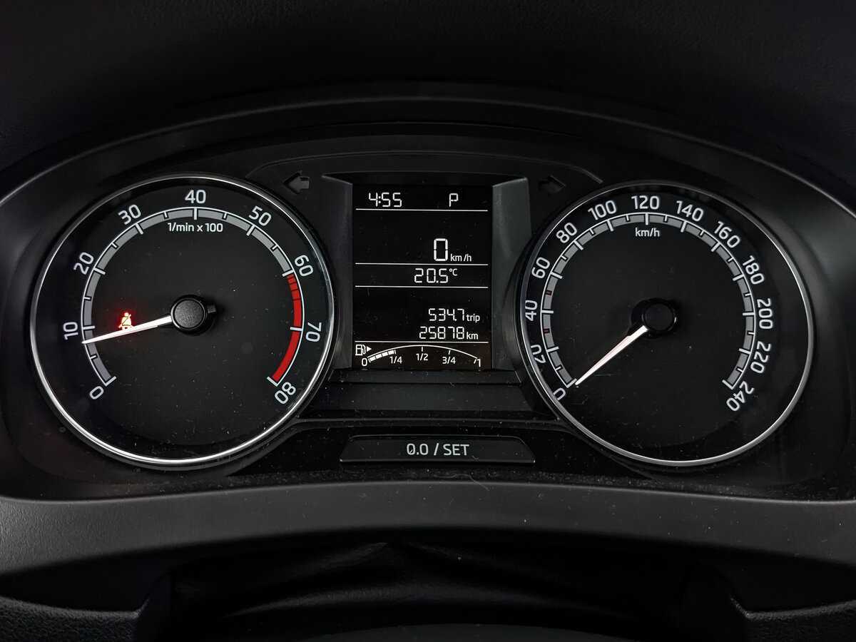 Купить Skoda Rapid с пробегом. Фото: #11