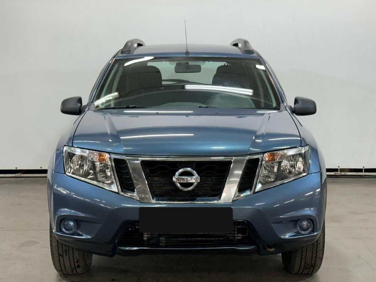 Купить Nissan Terrano с пробегом. Фото: #1