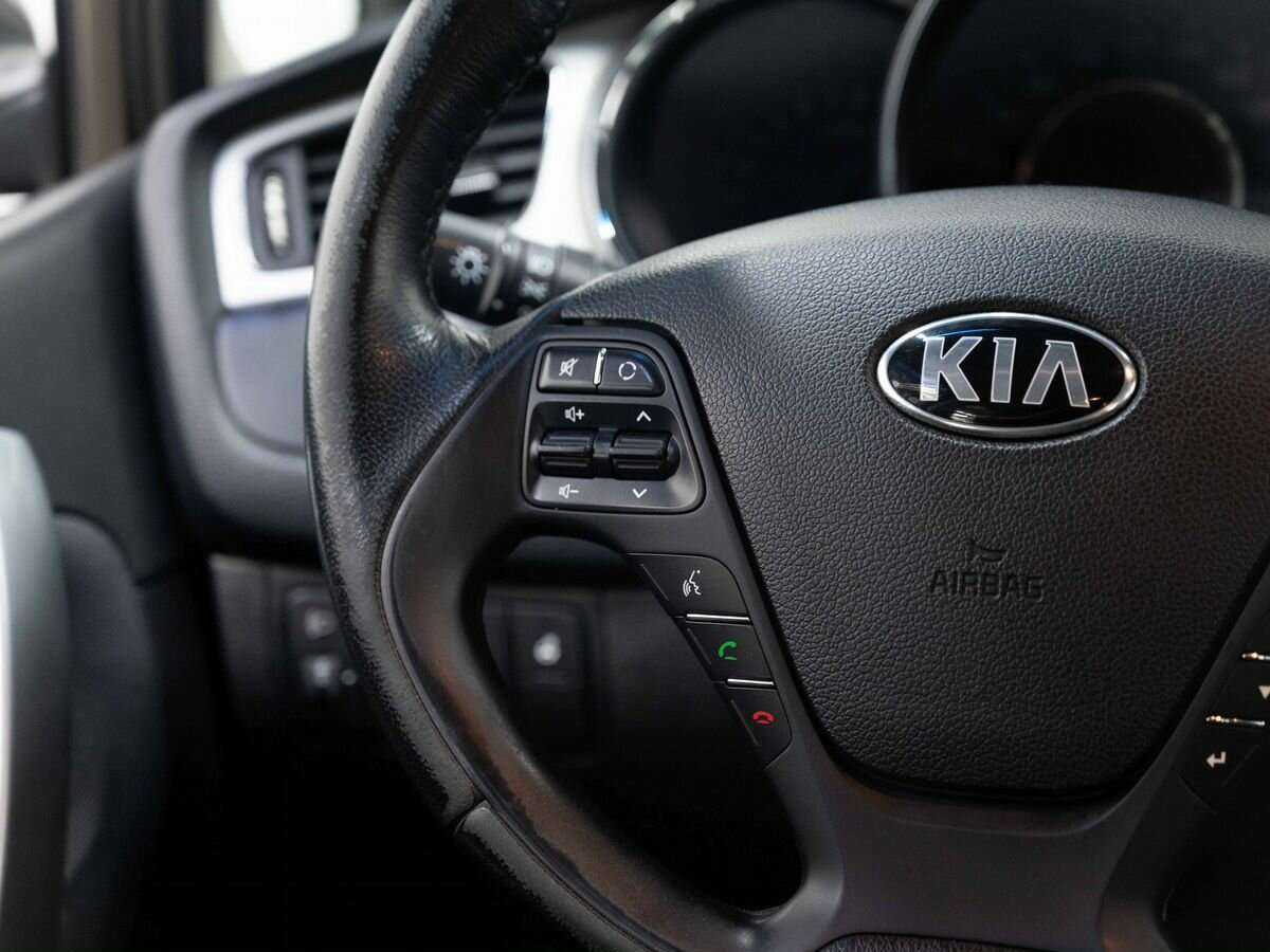 Купить Kia Ceed с пробегом. Фото: #12