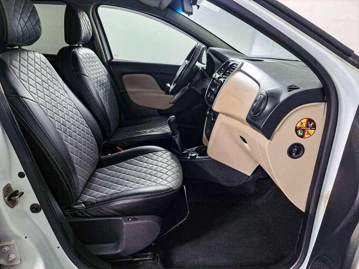 Купить Renault Logan с пробегом. Фото: #8