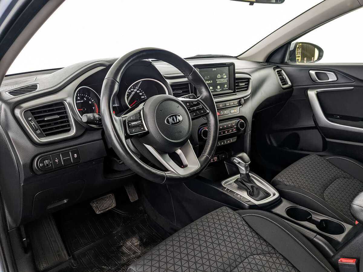 Купить Kia Ceed с пробегом. Фото: #10