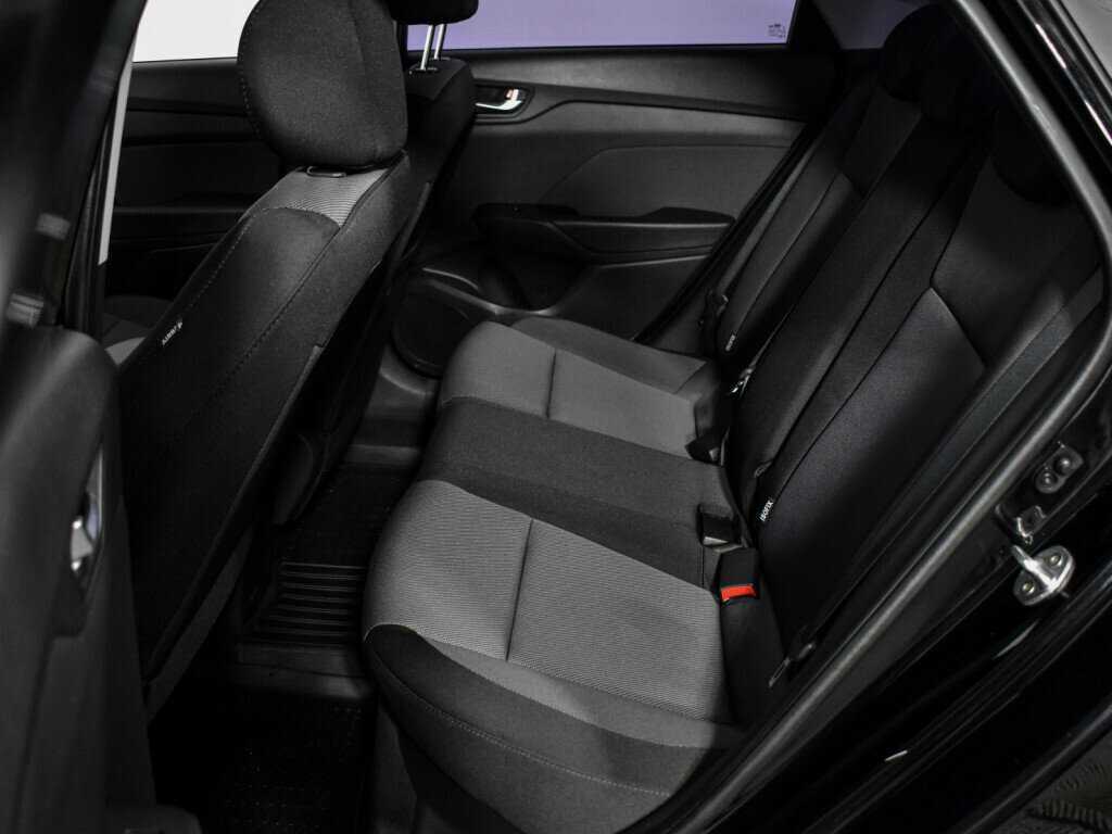 Купить Hyundai Solaris с пробегом. Фото: #12