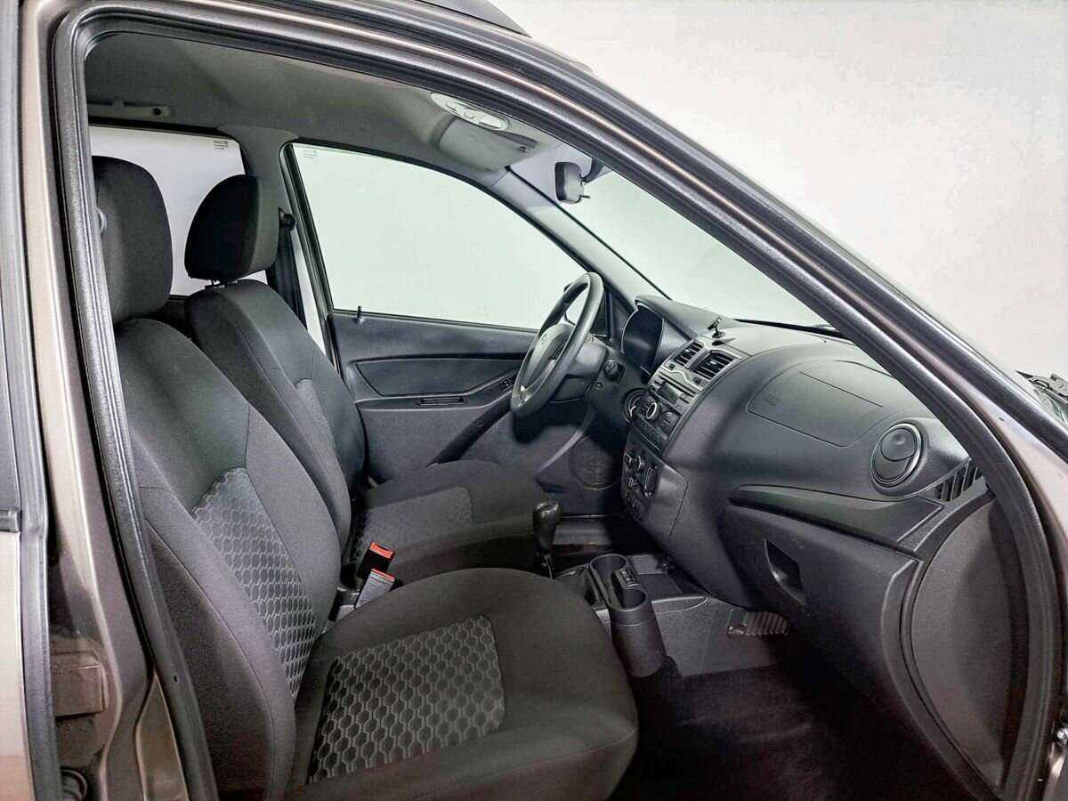 Купить Lada (ВАЗ) Granta с пробегом. Фото: #8