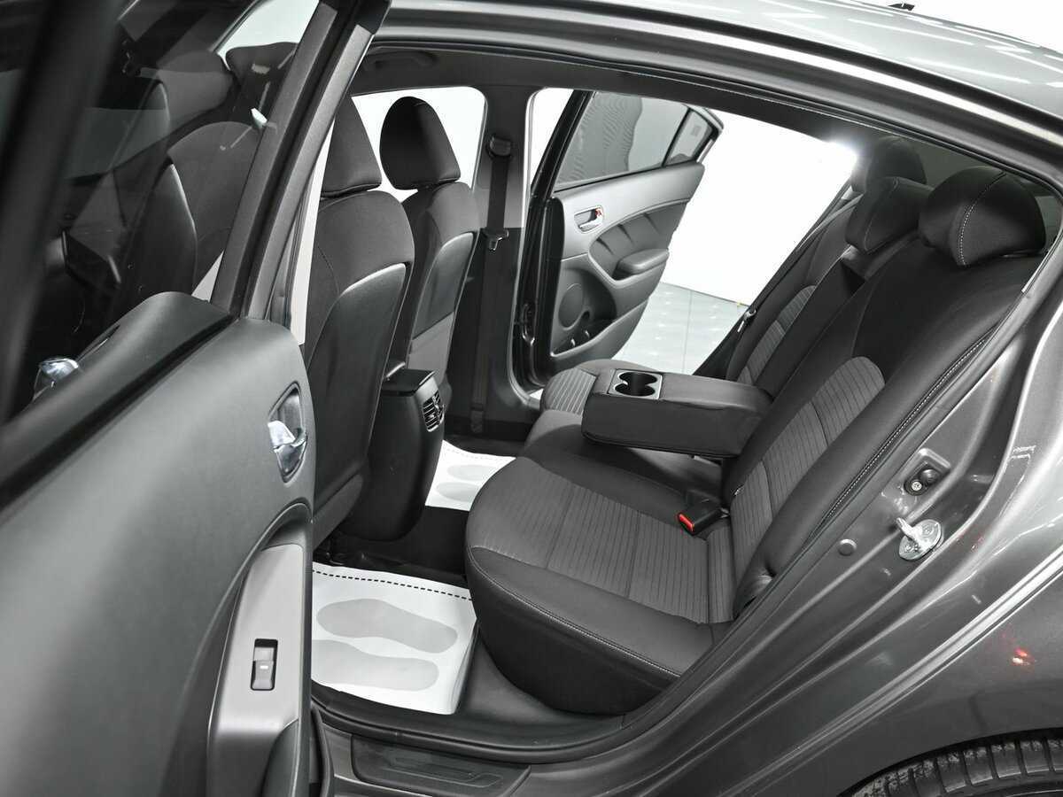 Купить Kia Cerato с пробегом. Фото: #11
