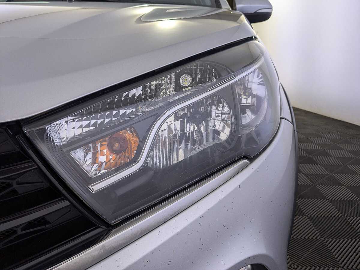 Купить Lada (ВАЗ) Vesta с пробегом. Фото: #10