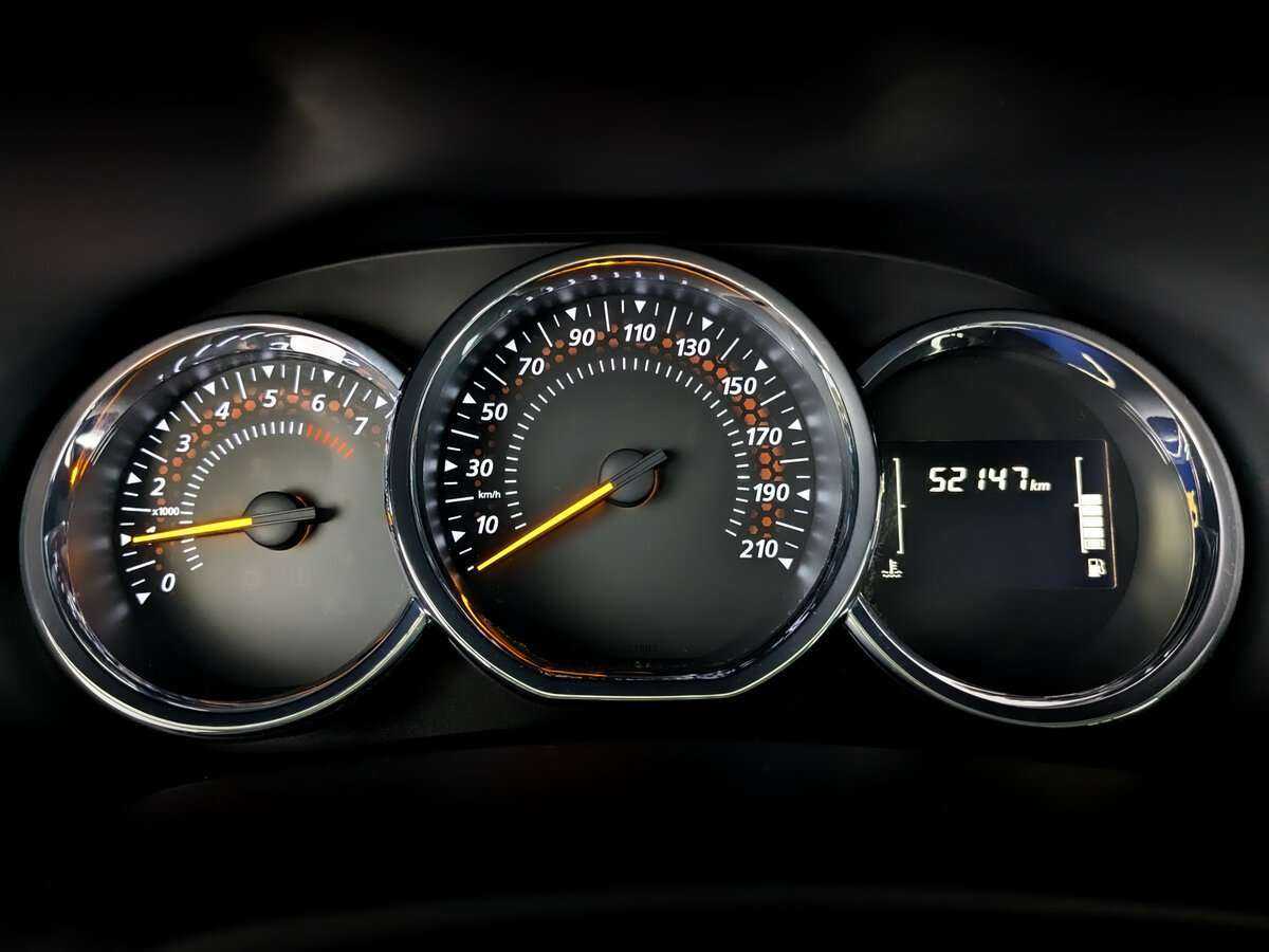 Купить Renault Sandero с пробегом. Фото: #12