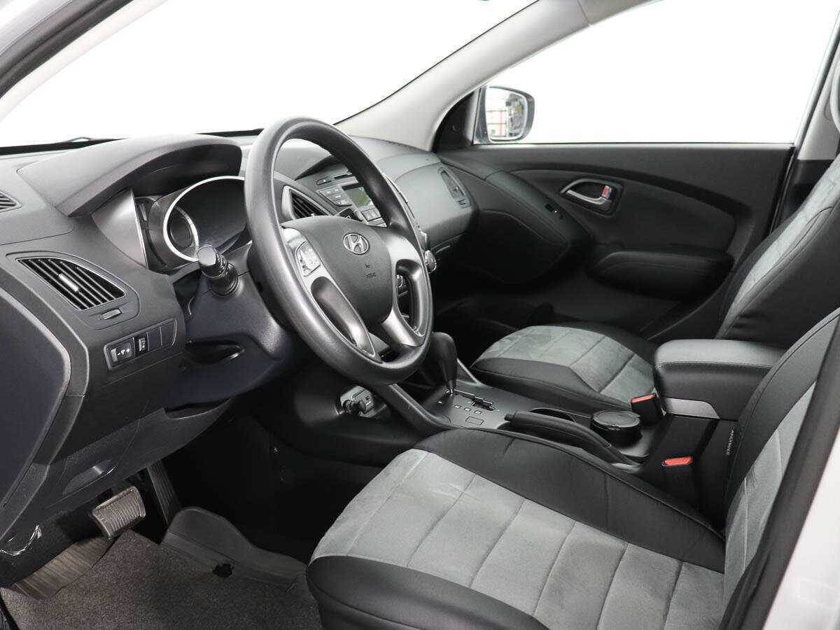 Купить Hyundai ix35 с пробегом. Фото: #9