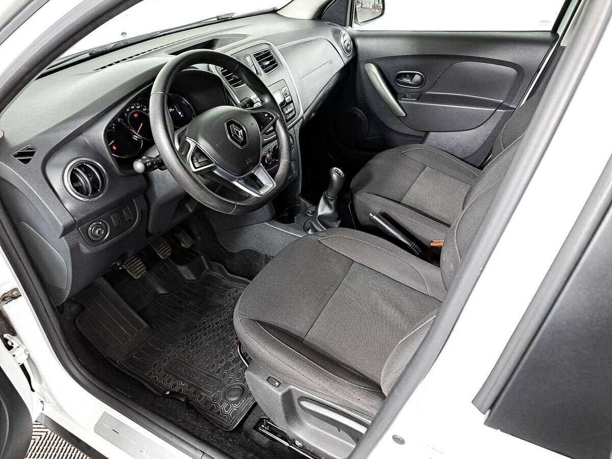 Купить Renault Sandero с пробегом. Фото: #13