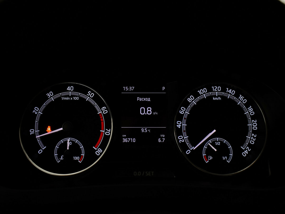 Купить Skoda Rapid с пробегом. Фото: #21