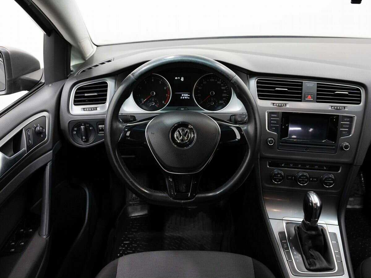Купить Volkswagen Golf с пробегом. Фото: #15