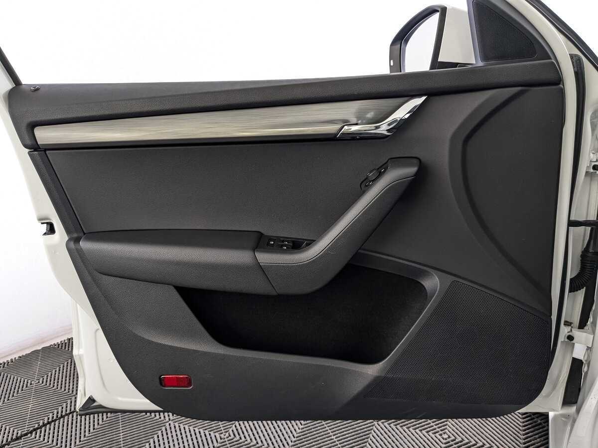 Купить Skoda Octavia с пробегом. Фото: #14