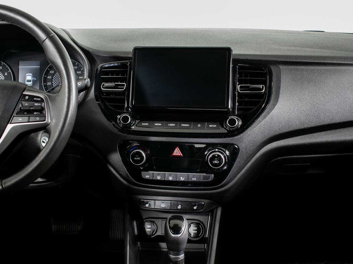 Купить Hyundai Solaris с пробегом. Фото: #8