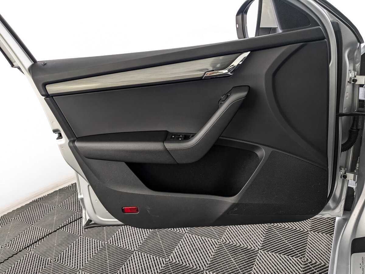 Купить Skoda Octavia с пробегом. Фото: #14