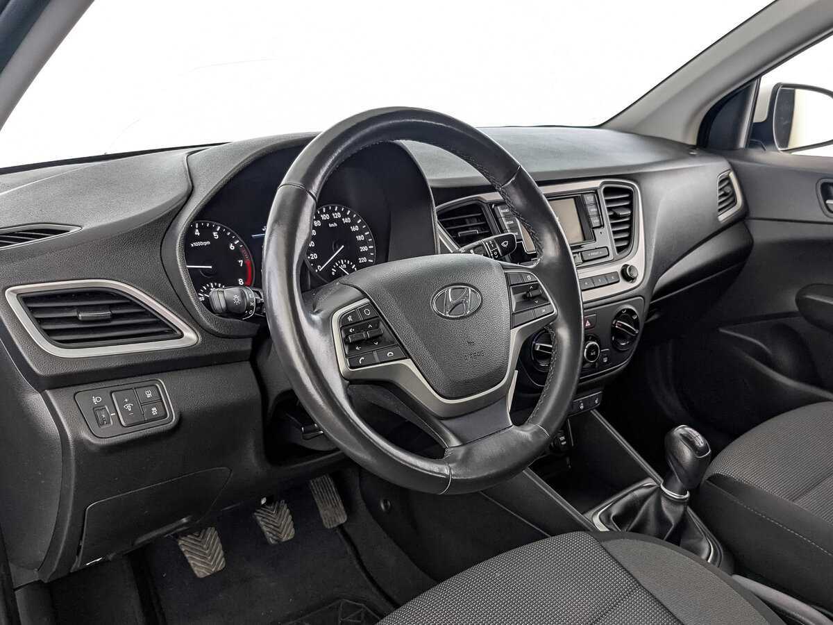 Купить Hyundai Solaris с пробегом. Фото: #12