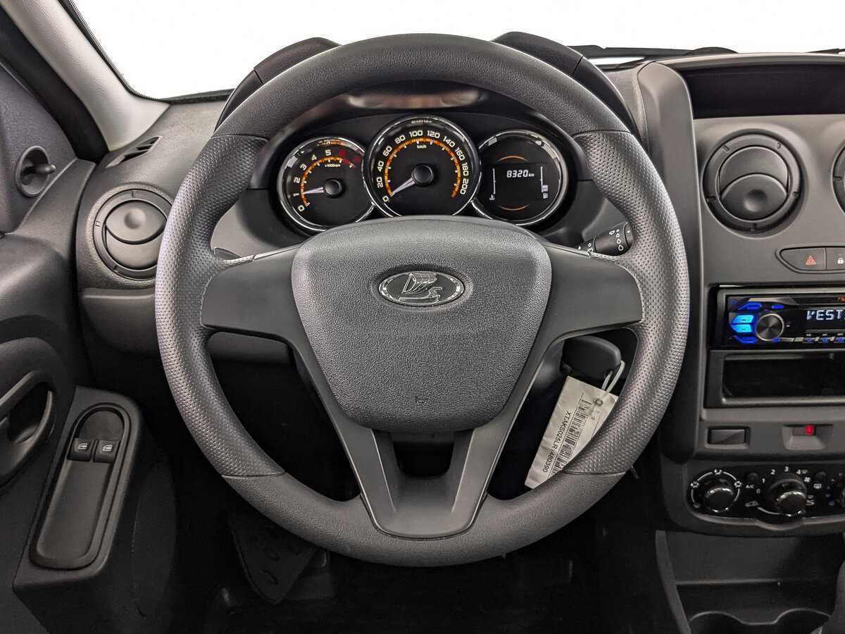 Купить Lada (ВАЗ) Largus с пробегом. Фото: #17