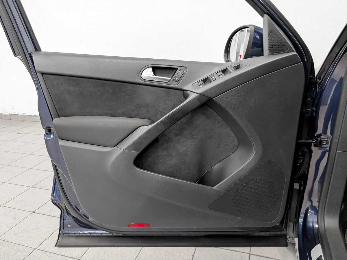 Купить Volkswagen Tiguan с пробегом. Фото: #16