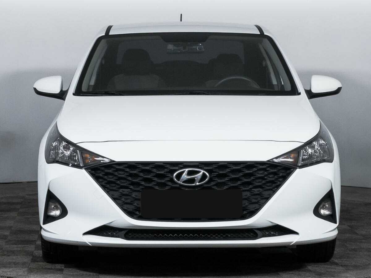 Купить Hyundai Solaris с пробегом. Фото: #1