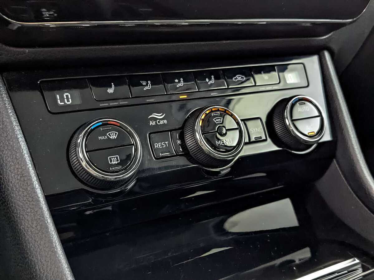 Купить Skoda Superb с пробегом. Фото: #16