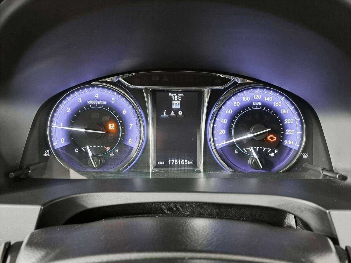 Купить Toyota Camry с пробегом. Фото: #7