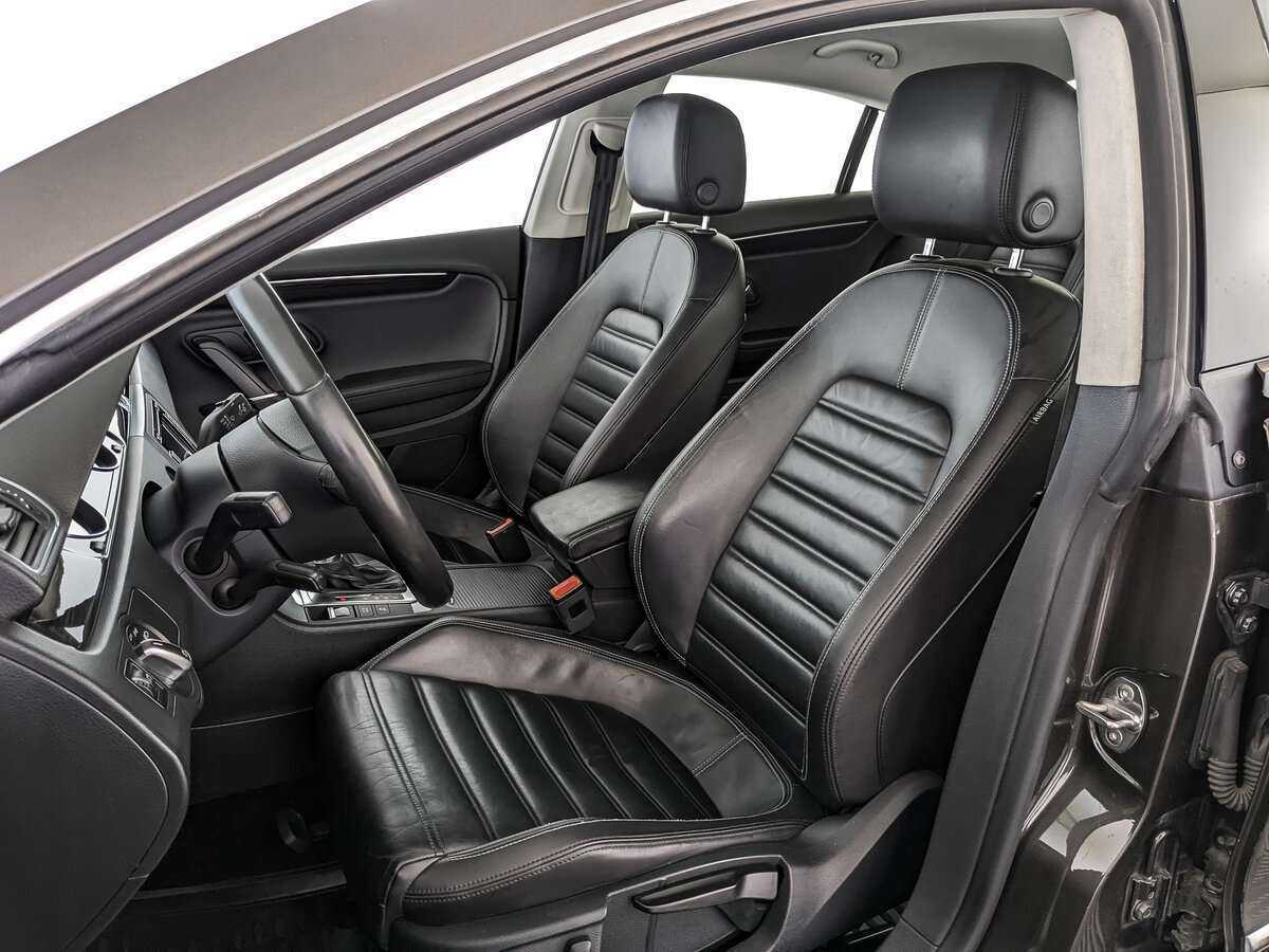 Купить Volkswagen Passat CC с пробегом. Фото: #17