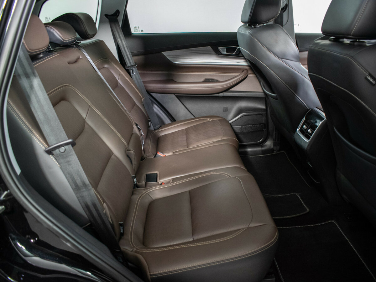 Купить Chery Tiggo 8 Pro с пробегом. Фото: #9