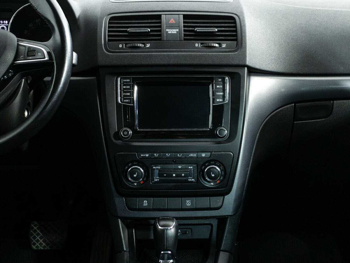 Купить Skoda Yeti с пробегом. Фото: #13