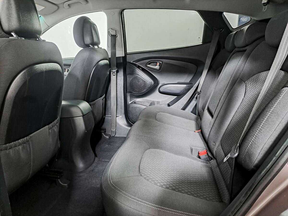 Купить Hyundai ix35 с пробегом. Фото: #8