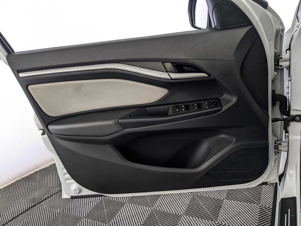 Купить Lada (ВАЗ) Vesta с пробегом. Фото: #14