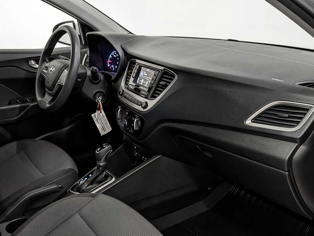 Купить Hyundai Solaris с пробегом. Фото: #12