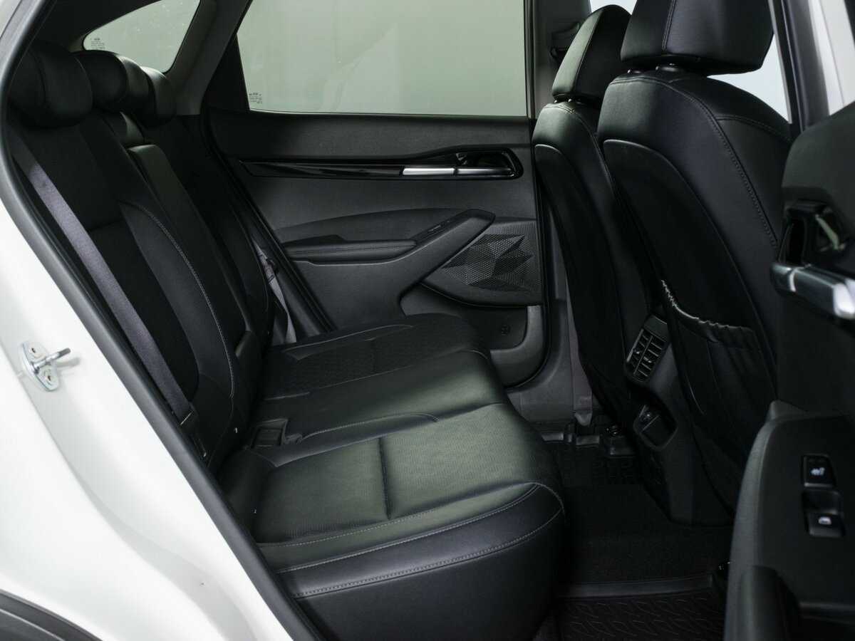 Купить Kia Seltos с пробегом. Фото: #8