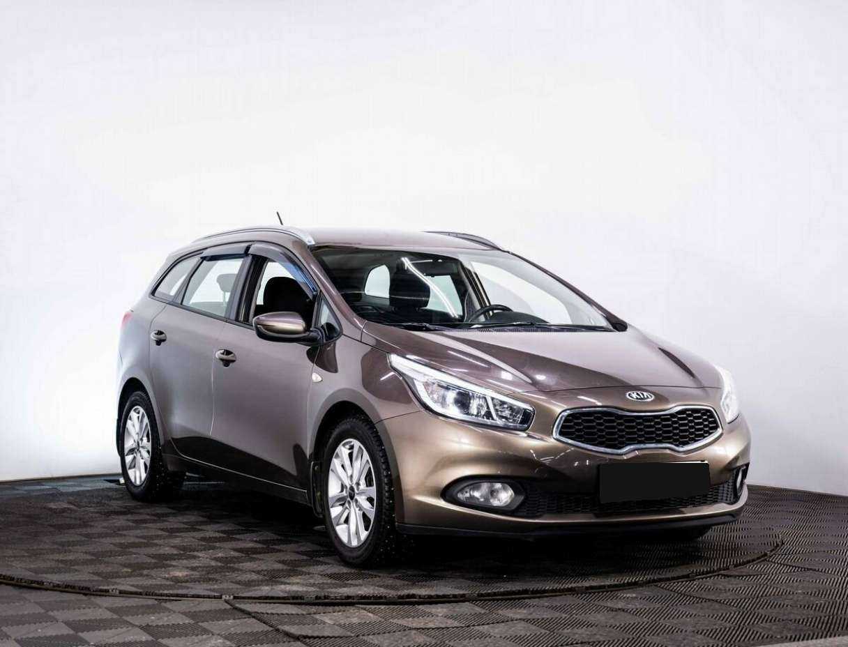 Купить Kia Ceed с пробегом. Фото: #2