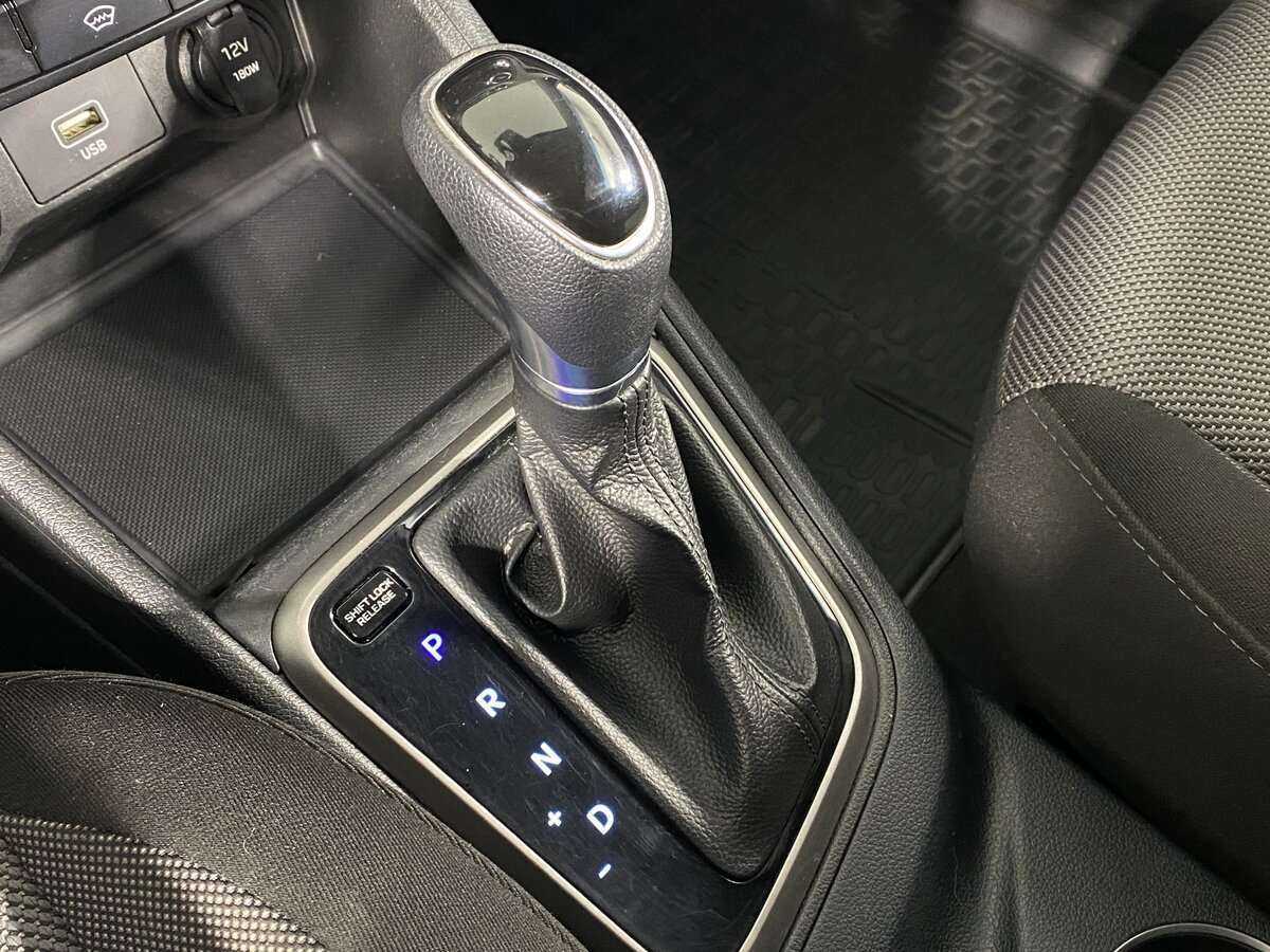 Купить Hyundai Solaris с пробегом. Фото: #13